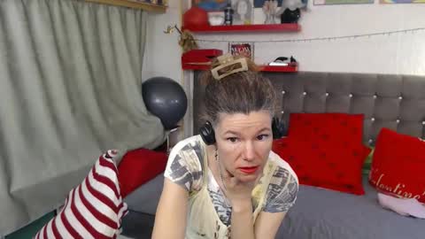 kelly online show from 03-12-26, 07:25