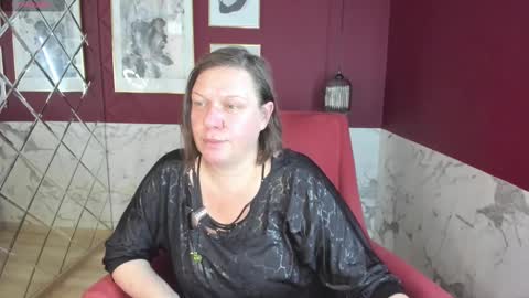 Kelly online show from 03-09-25, 05:33