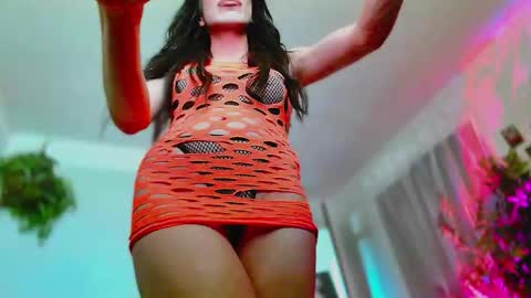 Snapshot of kelsdontstop chatting on 10-27-25, 06:56 Kelsi online show from 10-27-25, 06:56