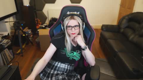 kelseycobalt online show from 02-05-25, 10:22