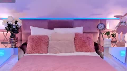kelsi_di online show from 05-19-26, 05:14