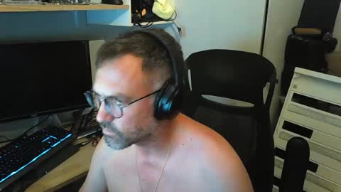 kelvin06133 online show from 07-12-26, 10:01