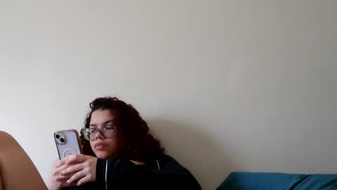 Snapshot of kelx0 chatting on 05-11-26, 04:04 kelx0 online show from 05-11-26, 04:04