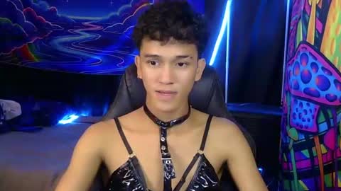 Snapshot of ken_bigcockxx chatting on 07-18-26, 06:39 Ken online show from 07-18-26, 06:39
