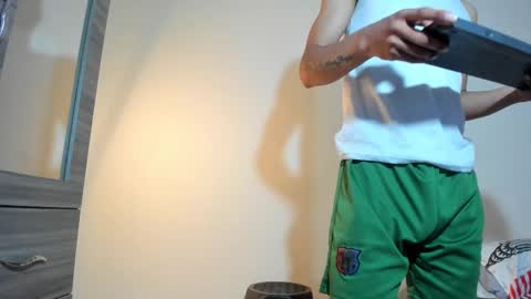 Snapshot of kenan_2601 chatting on 11-20-25, 05:07 kenan 2601 online show from 11-20-25, 05:07