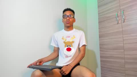 Snapshot of kenan_2601 chatting on 12-04-25, 07:11 kenan 2601 online show from 12-04-25, 07:11