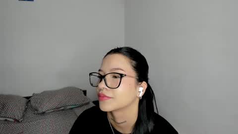 Kendal online show from 09-10-25, 03:34