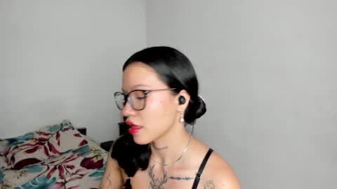 Kendal online show from 01-06-26, 03:27