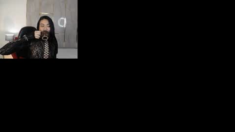 Snapshot of kendaljacobs chatting on 06-29-26, 01:00 kendall online show from 06-29-26, 01:00