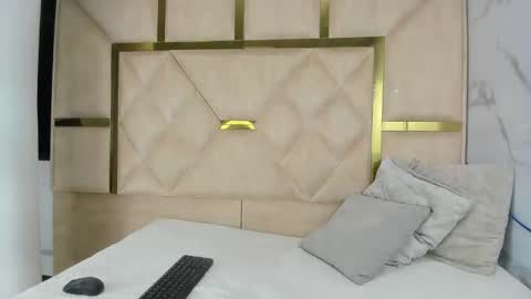 kendall69__ online show from 11-14-25, 01:10