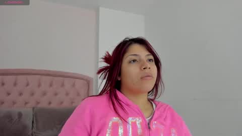 Snapshot of kendall__fox chatting on 10-18-25, 04:59 Kendall online show from 10-18-25, 04:59