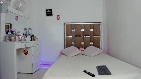 Kendall ewers online show from 11-09-25, 11:36