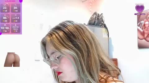 Snapshot of kendallclark03 chatting on 01-30-25, 05:52 kendall online show from 01-30-25, 05:52