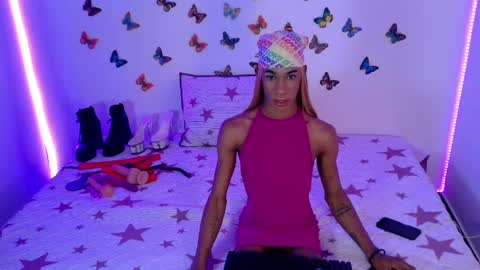 Snapshot of kendallgil chatting on 01-13-25, 03:45 kendallgil online show from 01-13-25, 03:45