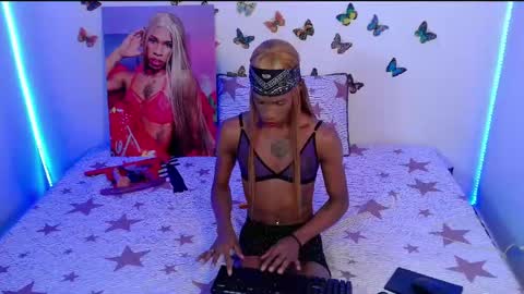 Snapshot of kendallgil chatting on 02-03-25, 02:47 kendallgil online show from 02-03-25, 02:47