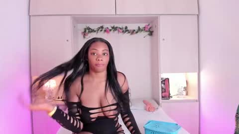 Snapshot of kendallrosse1 chatting on 10-02-25, 12:45 Kendal online show from 10-02-25, 12:45