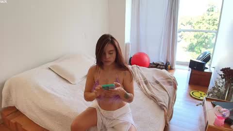 Snapshot of kendalltyler chatting on 02-05-26, 05:50 kendall online show from 02-05-26, 05:50