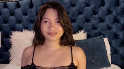 Snapshot of kendalsexy_ chatting on 11-22-25, 09:14 Kendal online show from 11-22-25, 09:14