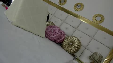 Snapshot of kendalstallyon chatting on 03-12-25, 01:40 Kendal  online show from 03-12-25, 01:40