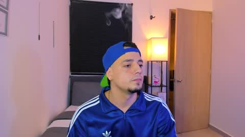 Snapshot of kendel_dimitri chatting on 04-26-26, 06:22 kendel_dimitri online show from 04-26-26, 06:22
