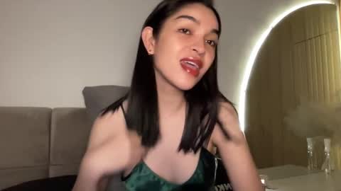 kendoll110 online show from 12-19-24, 01:39