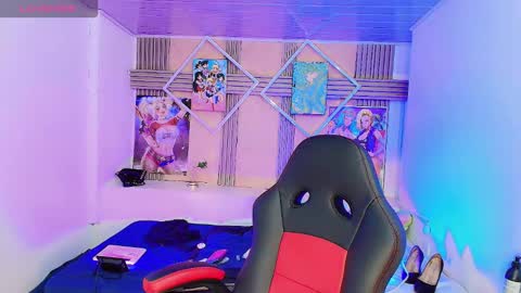 Snapshot of kendra_bailey chatting on 10-28-25, 03:10 Kendra Bailey online show from 10-28-25, 03:10