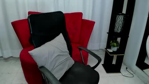 Kendra Hot online show from 06-05-26, 10:04