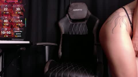 kendra_moretti2 online show from 05-29-26, 02:20