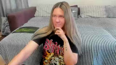 Kendra online show from 07-20-26, 11:40
