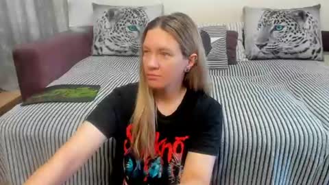 Kendra online show from 07-22-26, 11:51