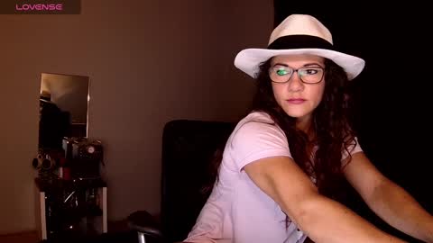 Kendra online show from 02-17-25, 02:09