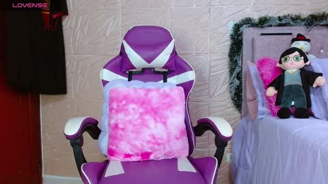 KENDRAPOTTER online show from 12-13-25, 07:53