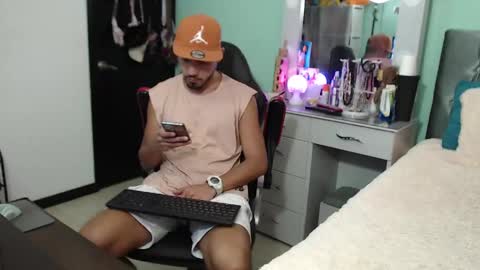 Snapshot of kenfenty chatting on 01-14-25, 01:15 Chriss Morales online show from 01-14-25, 01:15