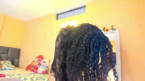 Snapshot of keniia_riizz chatting on 05-15-26, 06:26 Kenia online show from 05-15-26, 06:26