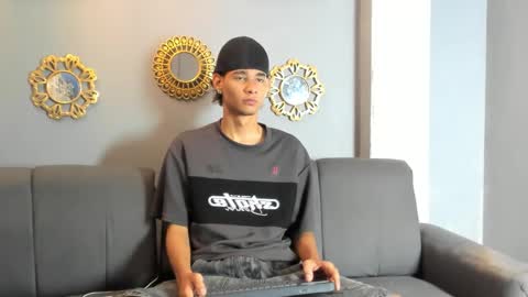 Snapshot of kenix_777 chatting on 10-14-25, 07:58 KENIX online show from 10-14-25, 07:58
