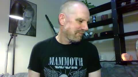 Ken Kuddles online show from 01-26-25, 04:20