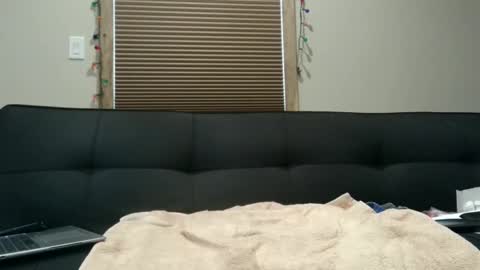 Snapshot of kenluca chatting on 12-22-24, 05:42 Kenluca online show from 12-22-24, 05:42