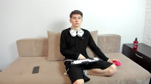 kennedy max online show from 06-11-26, 02:48