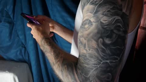 Snapshot of kennerfox77 chatting on 12-21-24, 06:34 Kennfox777 online show from 12-21-24, 06:34