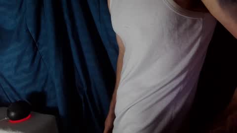 Snapshot of kennerfox77 chatting on 01-04-25, 12:37 Kennfox777 online show from 01-04-25, 12:37