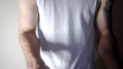 Snapshot of kennerfox77 chatting on 02-10-25, 05:47 Kennfox777 online show from 02-10-25, 05:47