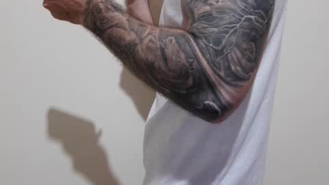 Snapshot of kennerfox77 chatting on 02-28-25, 04:32 Kennfox777 online show from 02-28-25, 04:32