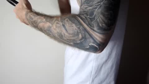 Snapshot of kennerfox77 chatting on 03-01-25, 01:32 Kennfox777 online show from 03-01-25, 01:32