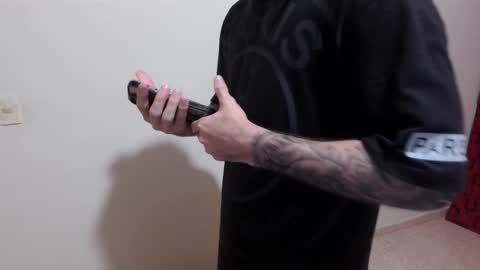 Snapshot of kennerfox77 chatting on 12-04-25, 01:48 Kennfox777 online show from 12-04-25, 01:48