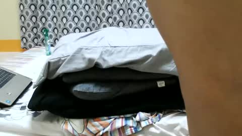 jeanny online show from 10-10-25, 04:22