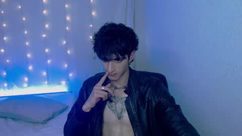 Snapshot of kenny__hot chatting on 12-12-24, 07:15 kenny online show from 12-12-24, 07:15