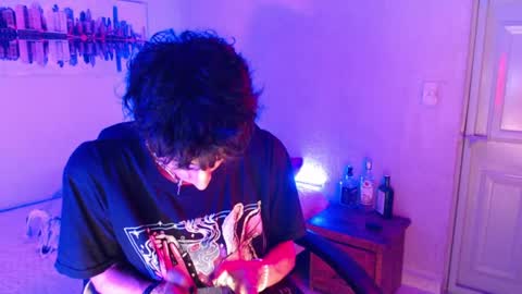 Snapshot of kenny__hot chatting on 02-03-25, 09:39 kenny online show from 02-03-25, 09:39