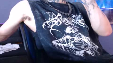 Snapshot of kenny__hot chatting on 11-08-25, 02:17 kenny online show from 11-08-25, 02:17