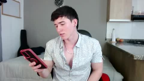 Snapshot of kent_zagann chatting on 10-11-25, 06:34 Santiago online show from 10-11-25, 06:34