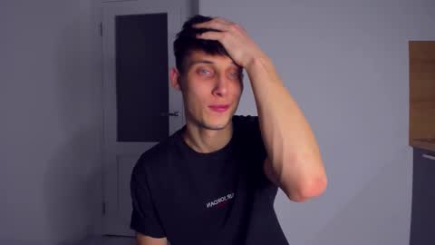 Snapshot of kenter_parker chatting on 11-23-25, 09:36 Peter online show from 11-23-25, 09:36